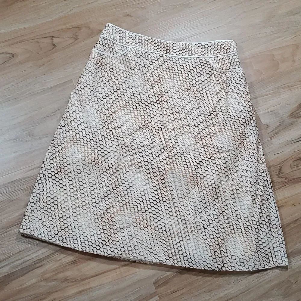 🔹️Kenneth Cole Cream & Brown Honeycomb Print A-line Skirt Size 2